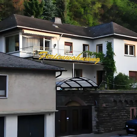 Gemuetliche Mit Rheinblick