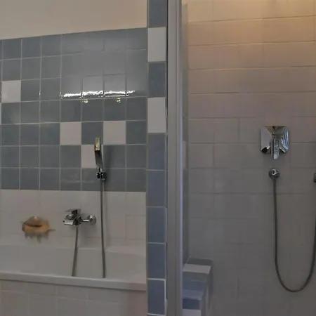 Gemuetliche Mit Rheinblick Lägenhet *