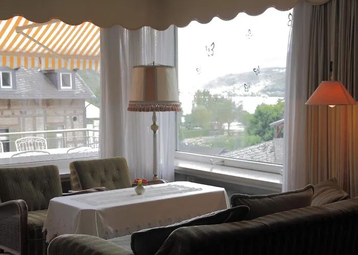 Gemuetliche Mit Rheinblick アパート バッハラッハ