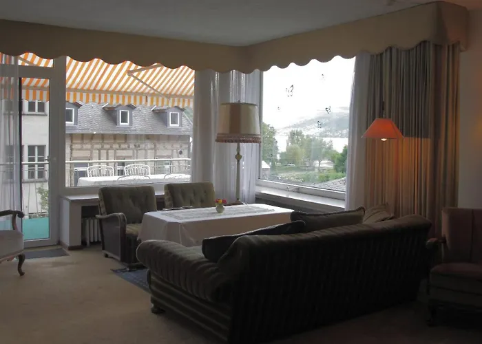 Gemuetliche Mit Rheinblick バッハラッハ